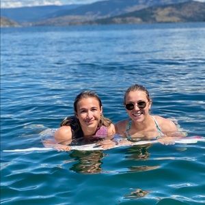 Meet your Posher, Kimberly